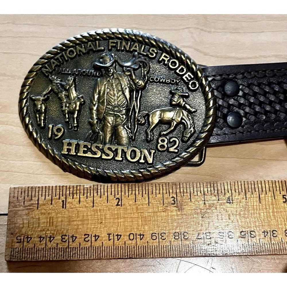 1982 Hesston Rodeo Buckle 36–38 Basketweave Blk Leather Floral Conchas Southwest - Picture 4 of 12